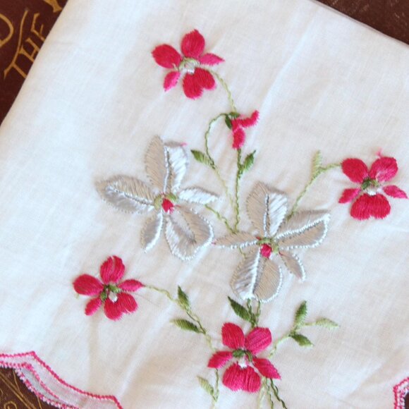 Vintage Christmas Handkerchief, Silver Poinsettia Print Red Trim, Holiday Theme - Picture 9 of 10